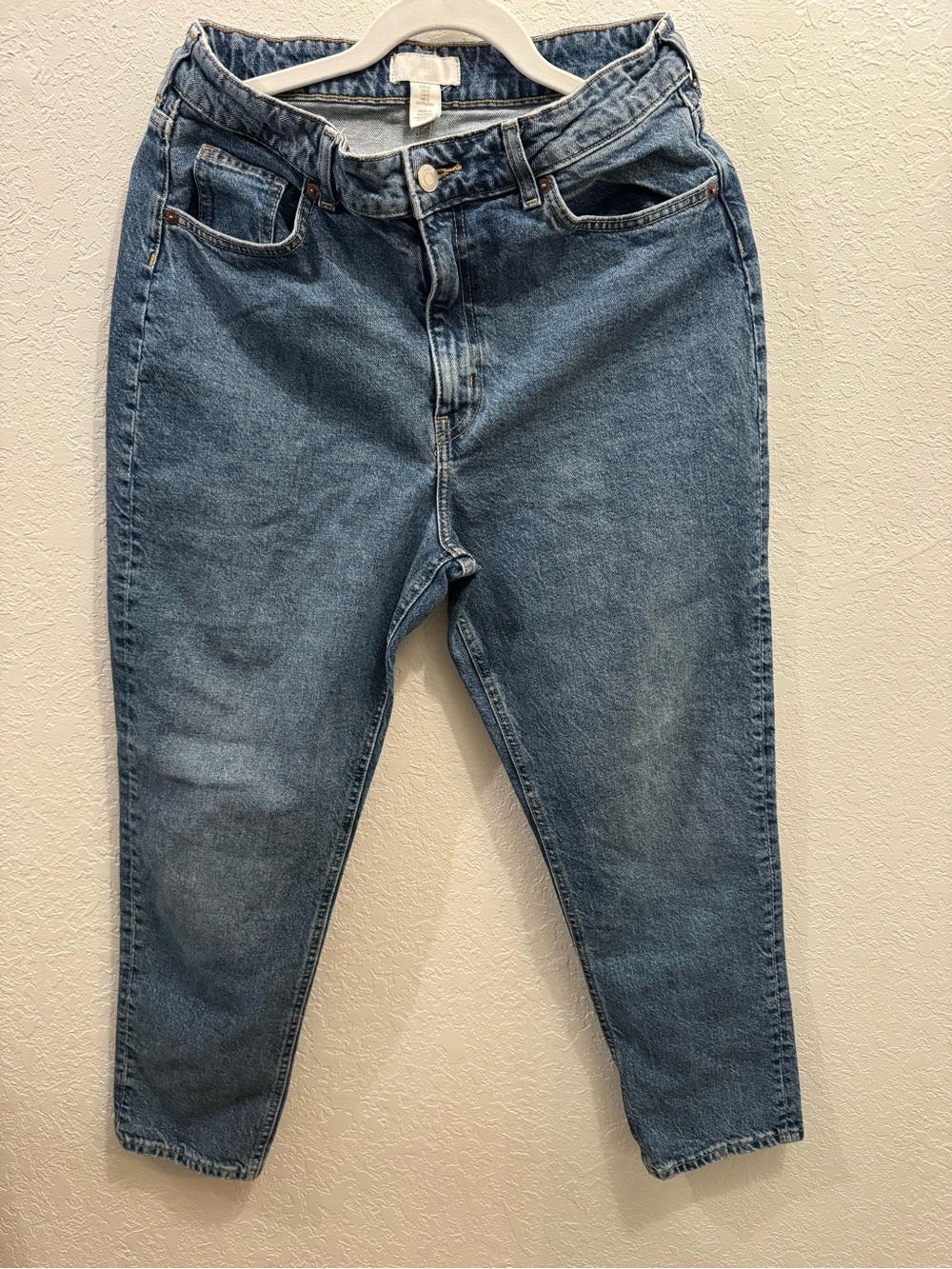 Everlane Light Blue Denim Jeans with Branded Button-size 30